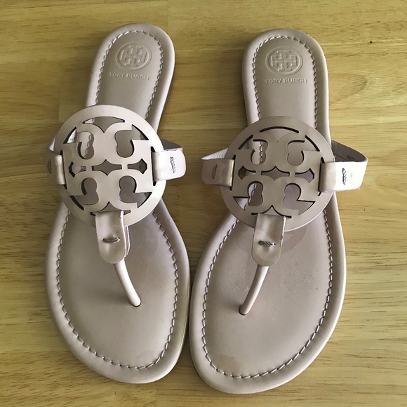 NEW -  TORY BURCH - MILLER SANDAL - 8 1/2 - Picture 1 of 7